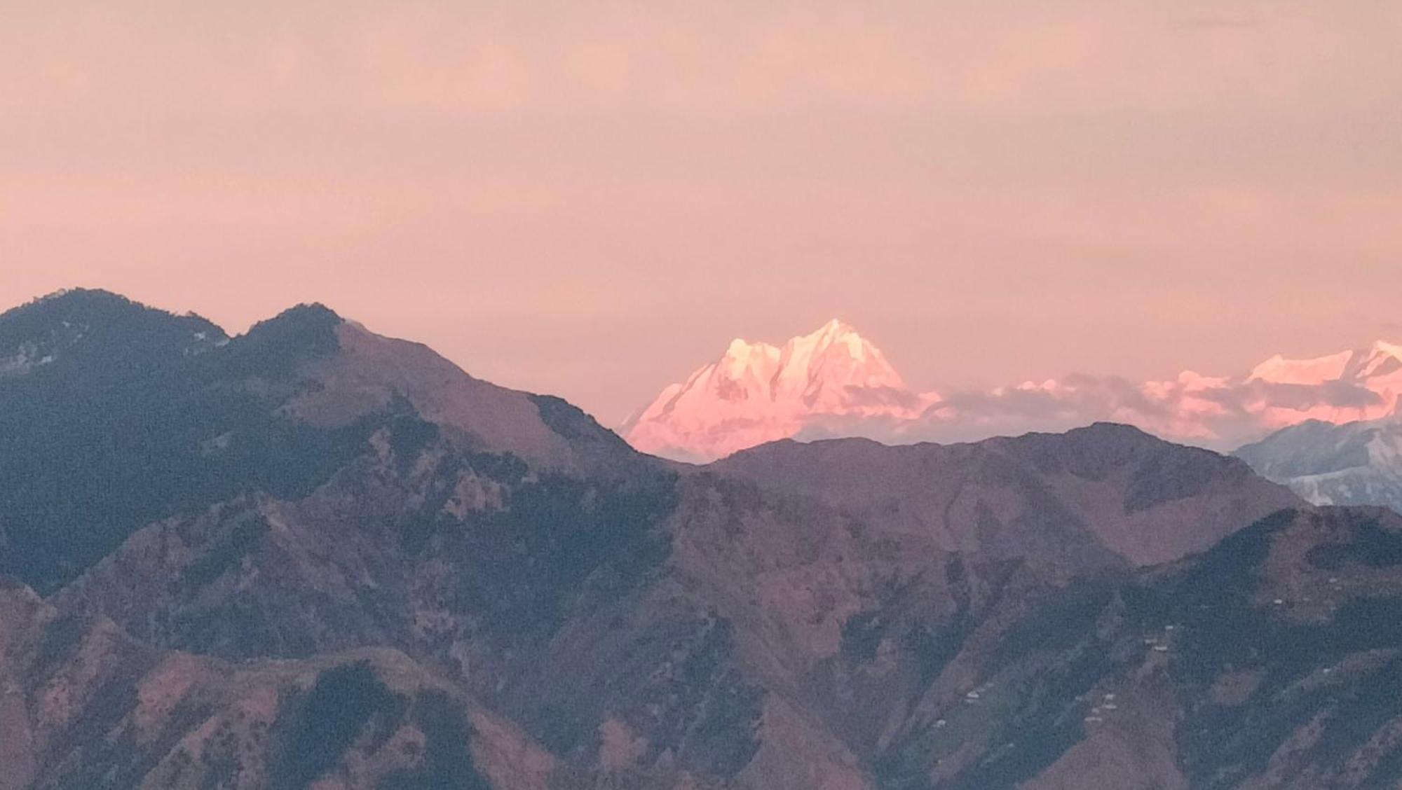 Grand Kailash Khajjiar 戴尔豪斯 外观 照片